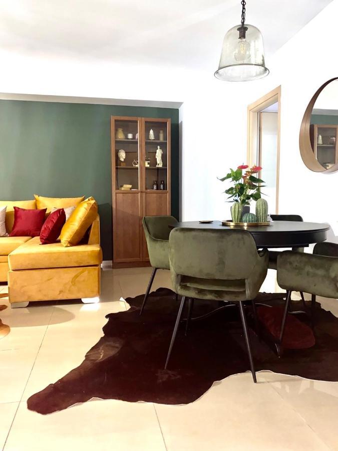 Little John Luxury Apartment Pireus Exteriér fotografie